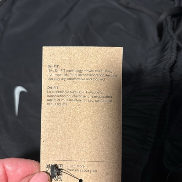 Nike DRI-FIT Running Shorts,mesh panels,reflective logo,elastic drawstring waist - Picture 7 of 9